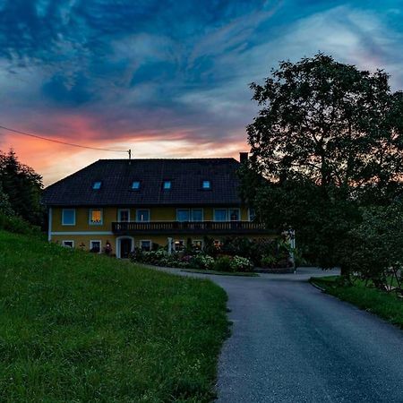 Ferienhof Am Landsberg Obergrünburg Eksteriør billede
